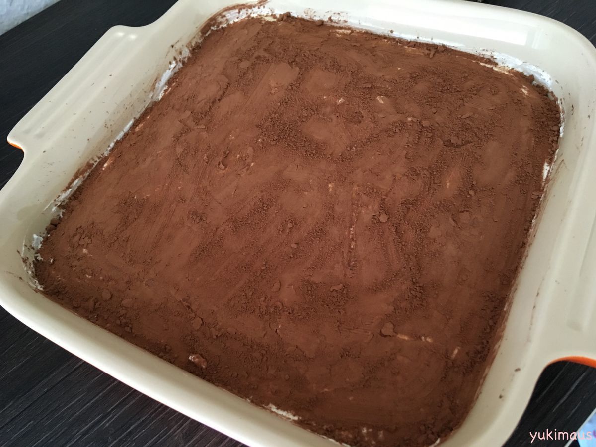 白砂糖不使用、生卵なし、コーヒーなしの子供用ティラミス