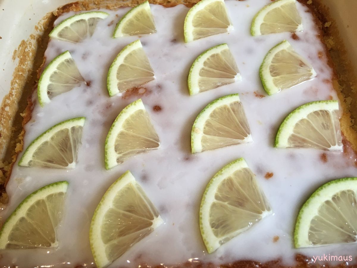 白砂糖不使用。ブラウニー風はちみつレモンケーキ