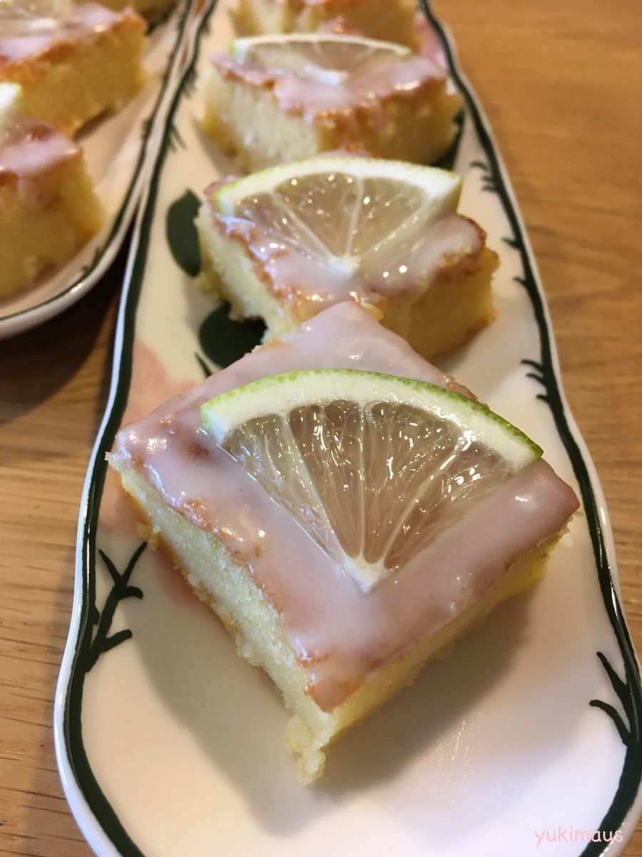 白砂糖不使用。ブラウニー風はちみつレモンケーキ