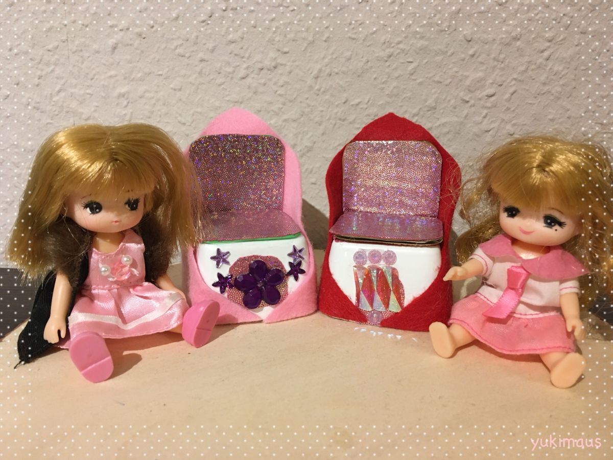 りかちゃんに妹用お姫様風手作り椅子