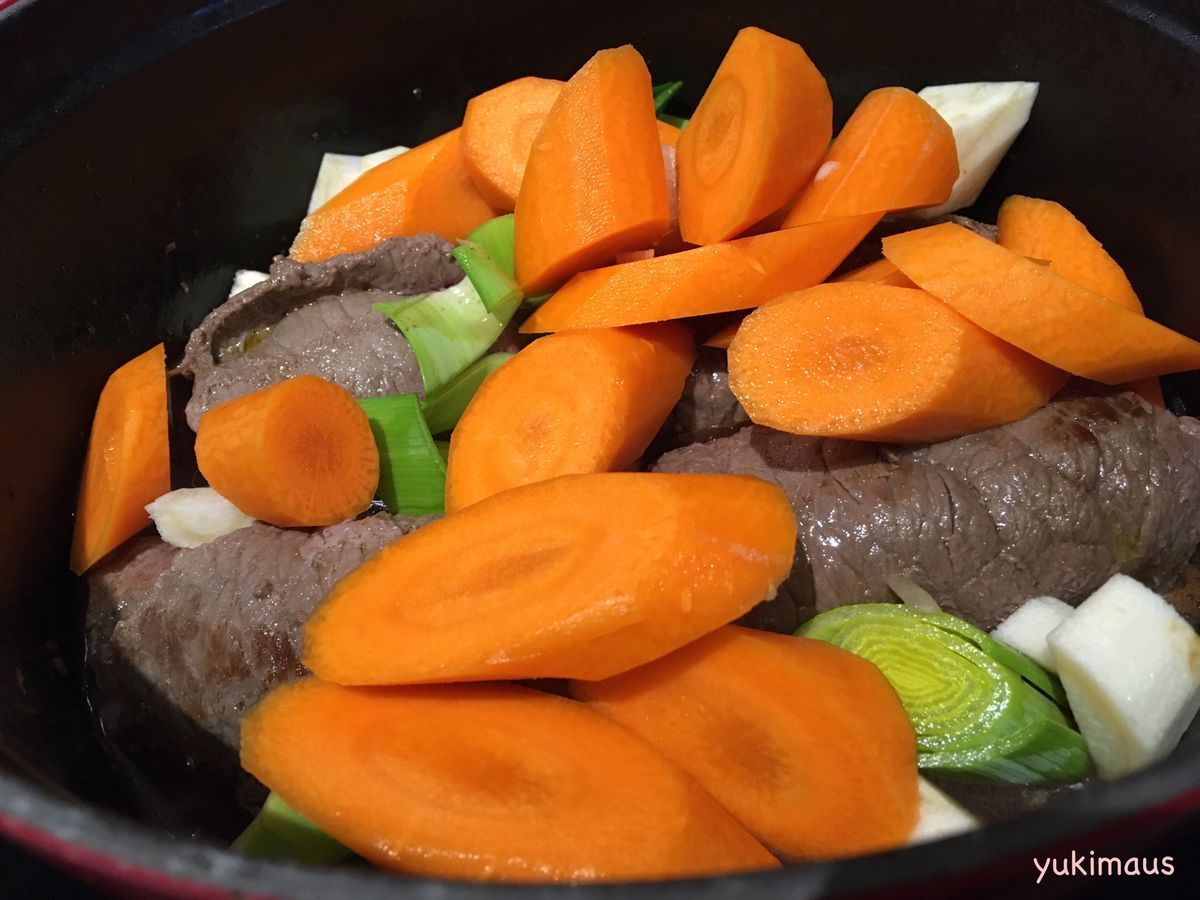 ストゥブレシピ　ドイツのお肉料理リンダールーラーデン