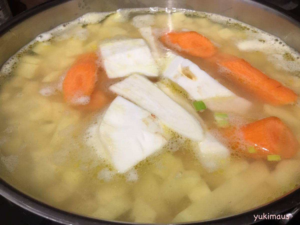 ドイツ料理。じゃがいもスープ