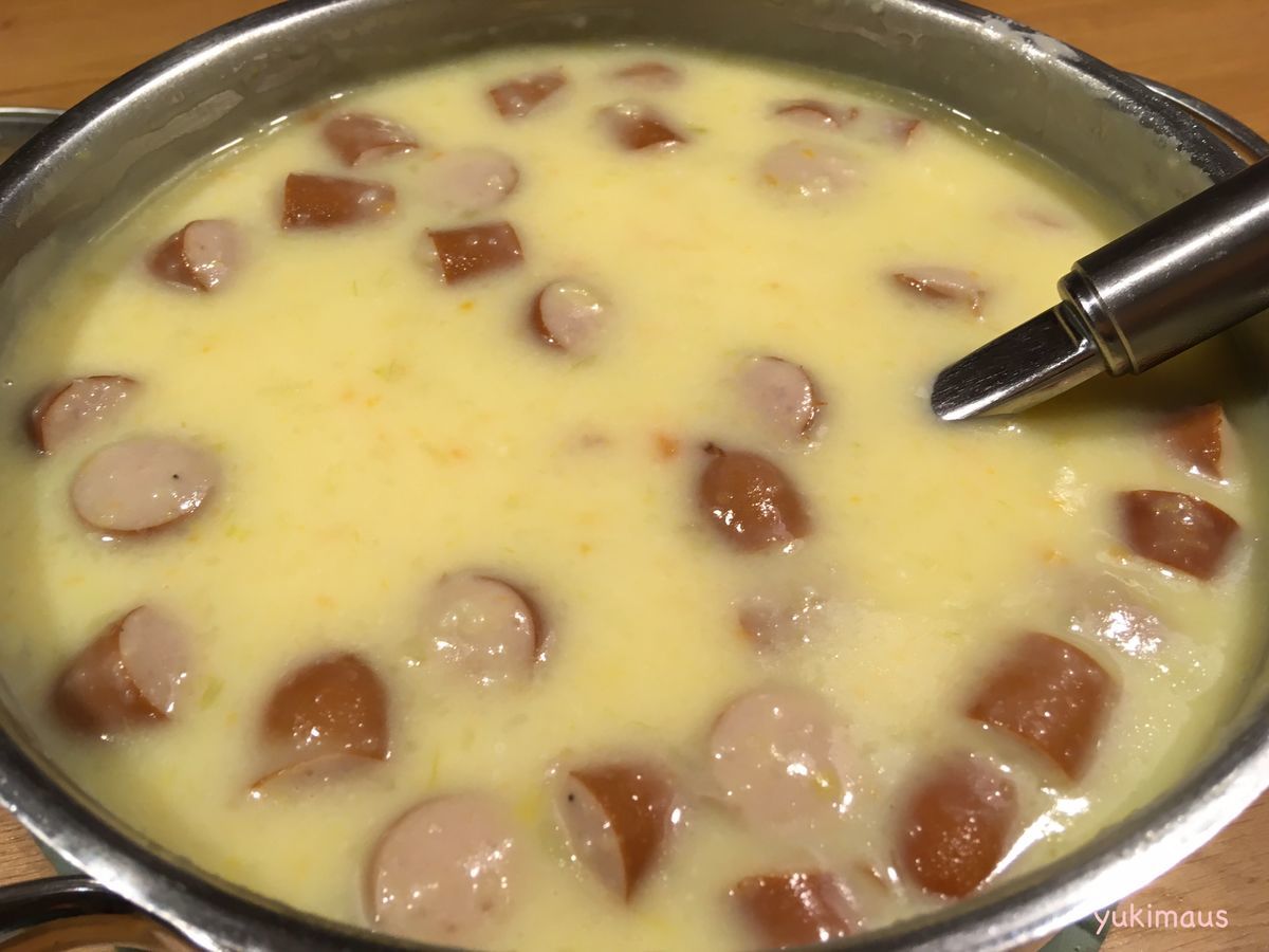 ドイツ料理。じゃがいもスープは