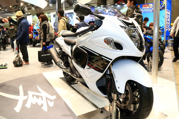 SUZUKI 隼 SUZUKI 隼