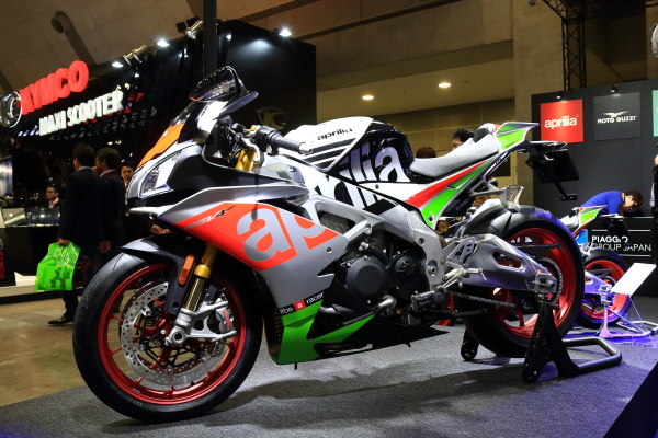 aprilia RSV4 RF