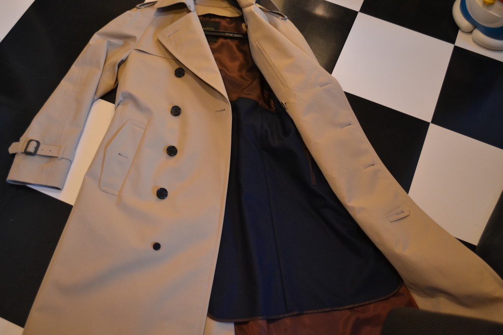 10年レビュー】100年コートを10年着た結果｜経年変化と本音で語る魅力