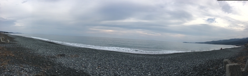 去り難い静かな御幸の浜海岸