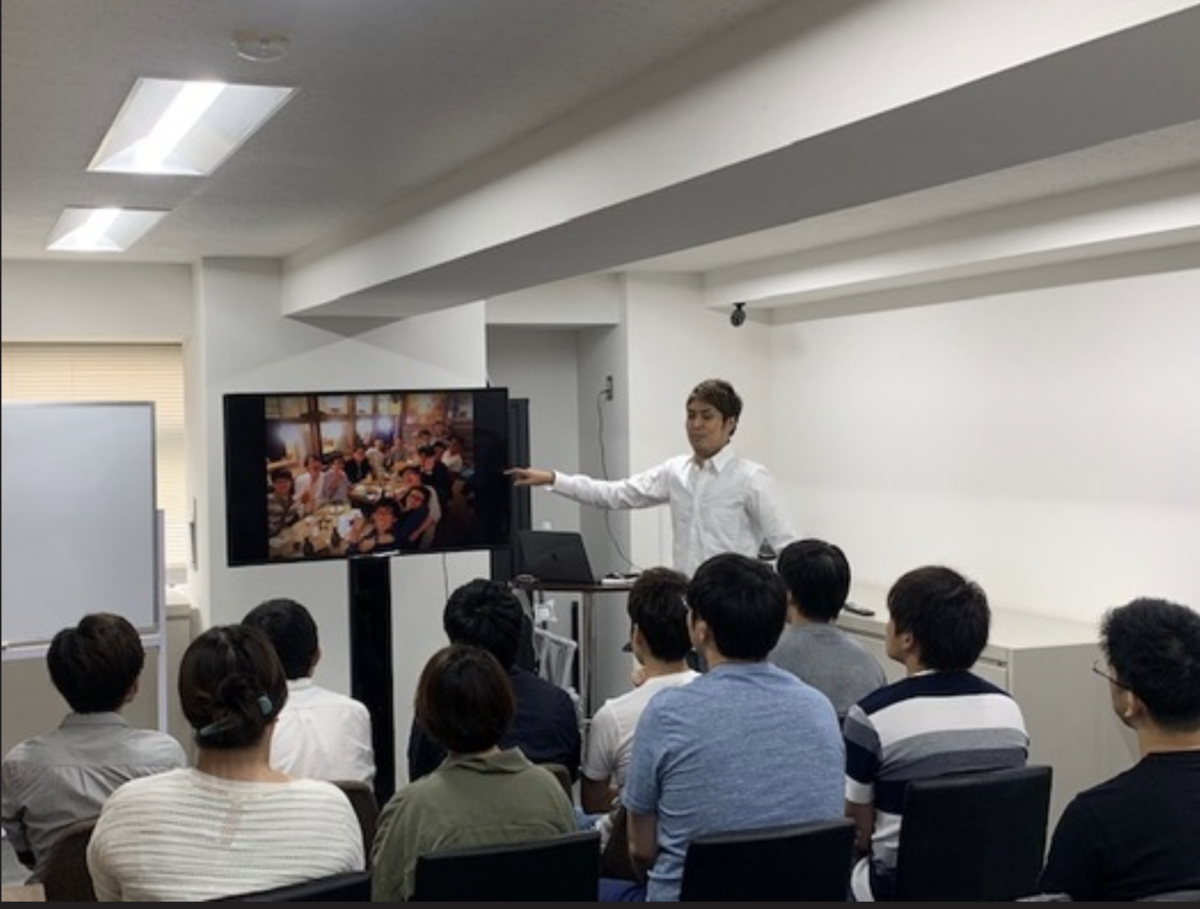 月に１回東京でセレブエンジニアサロンの講師スタッフ、受講生が集まる勉強会を開催