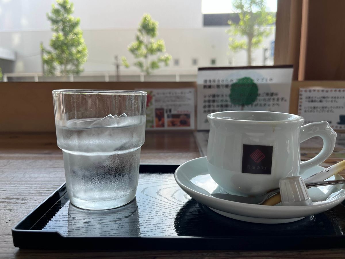 元気カフェ宮田屋珈琲 コーヒーと窓