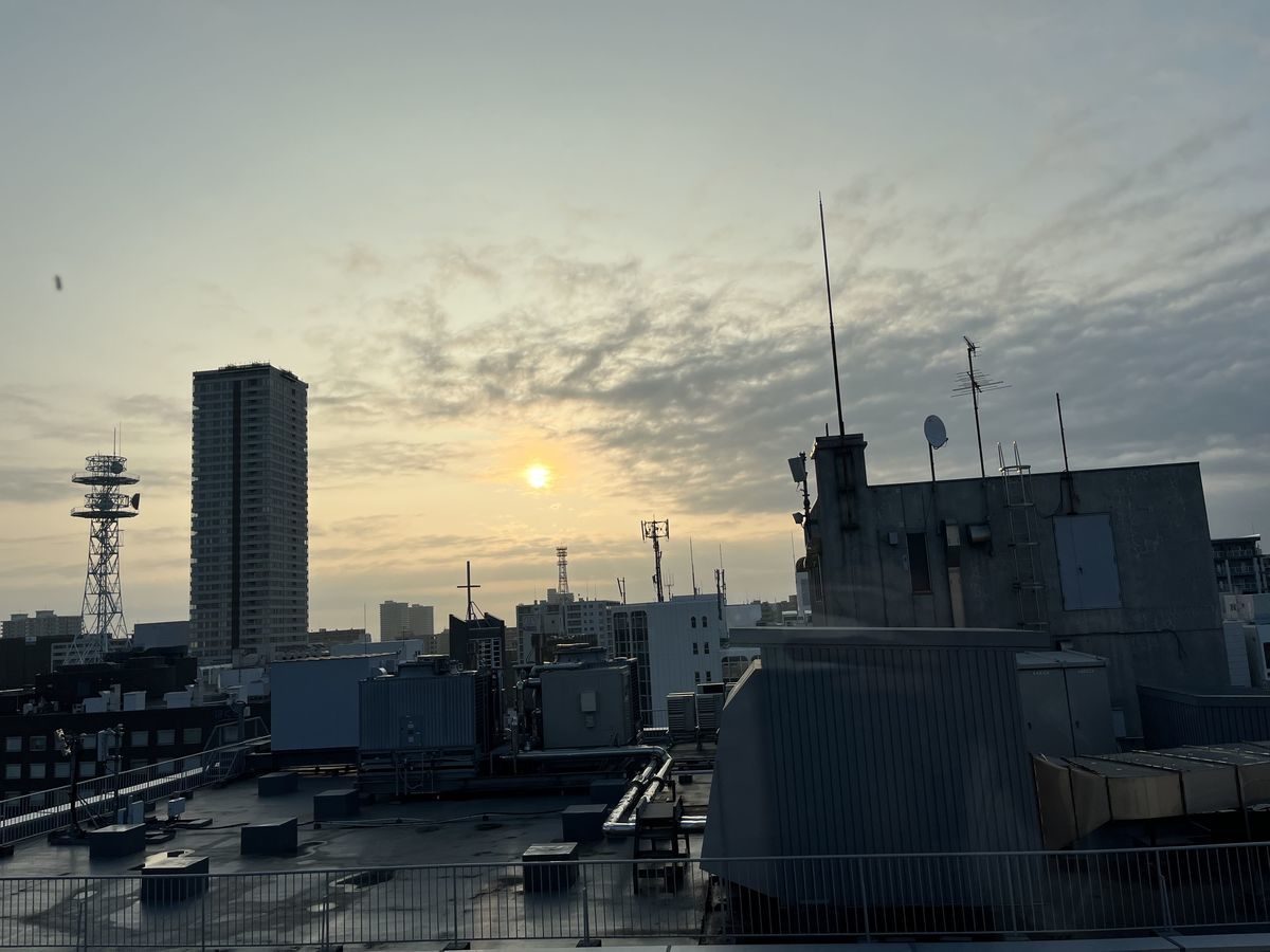 ロイヤルパークキャンバス札幌大通公園 朝 窓からの景色.jpeg