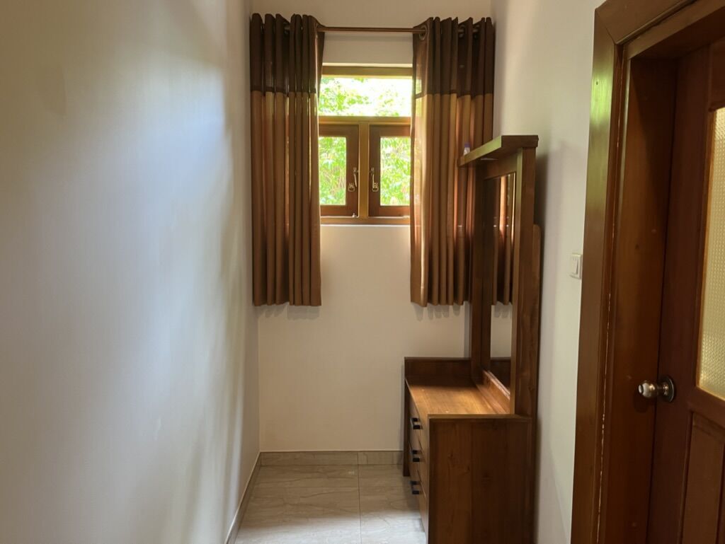 Luxury Villa with BB Free WI-FI 客室 化粧台