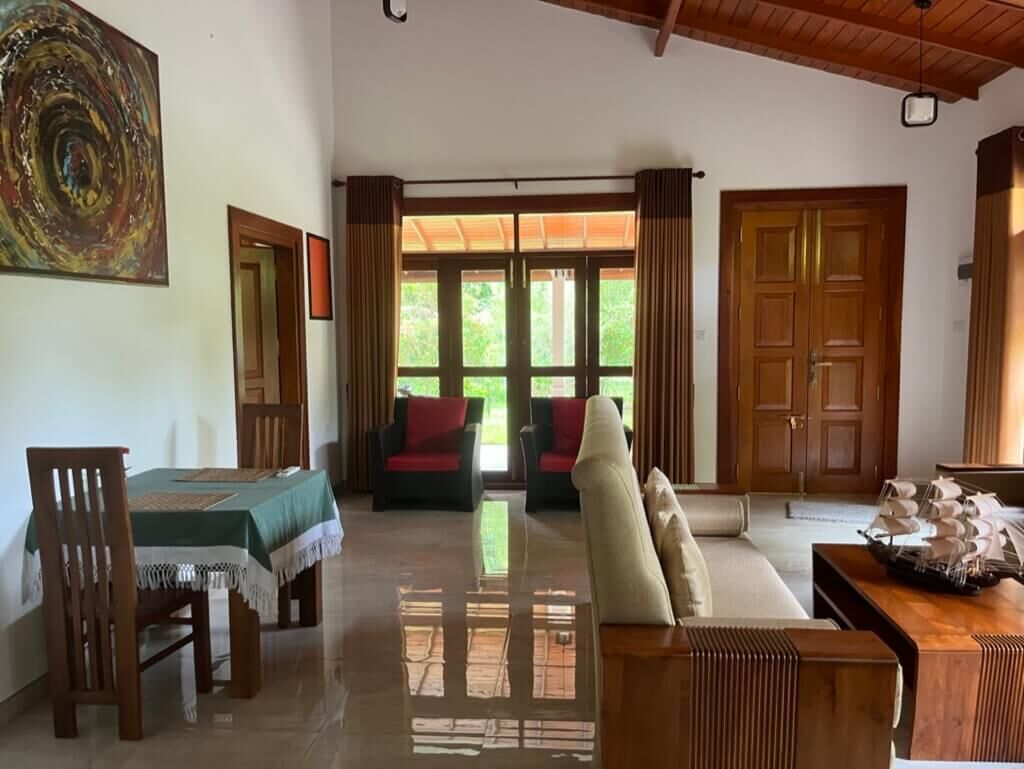 Luxury Villa with BB Free WI-FI リビング 1