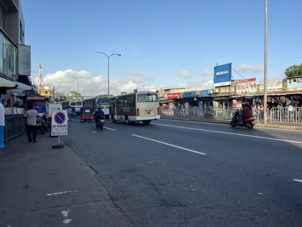 Pettah バス通り