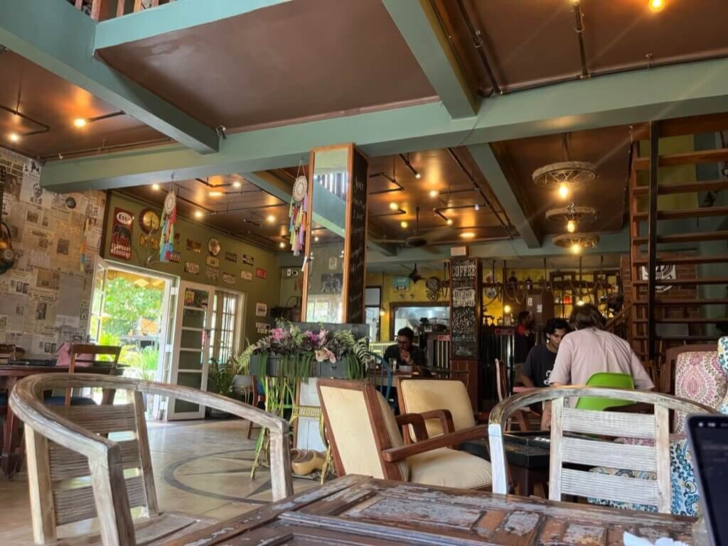 店内 2 The Dutchman's Street Matara（マータラ）