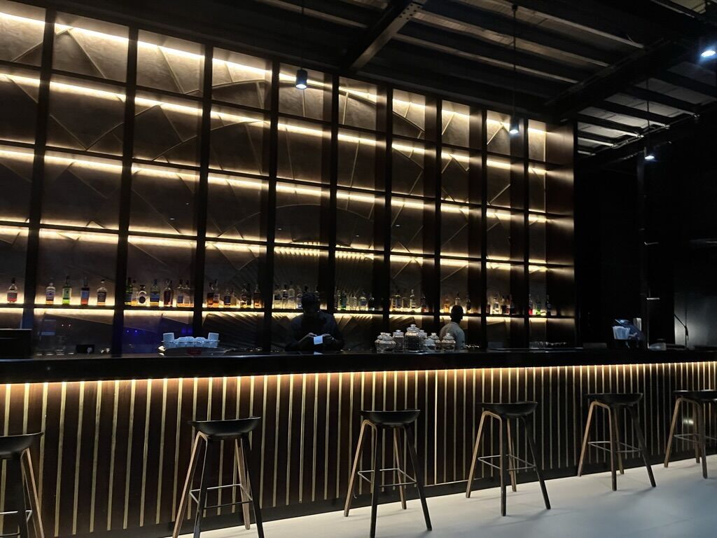 bar counter virticle by jetwing