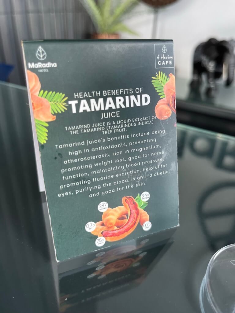 タマリンドジュース（シーヤンバラビーマ සියඹලා බීම）の効能 Hotel MaRadha Colombo（ホテルマラダコロンボ） TAMARIND JUICE IS A LIQUID EXTRACT OF THE TAMARIND (TAMARINDUS INDICA) TREE FRUIT Tamarind juices benefits include being high in antioxidants preventing atherosclerosis rich in magnesium promoting weight loss good for nerve function maintaining blood pressure promoting fluoride excretion helpful for eyes purifying the blood is anti-diabetic and good for the skin