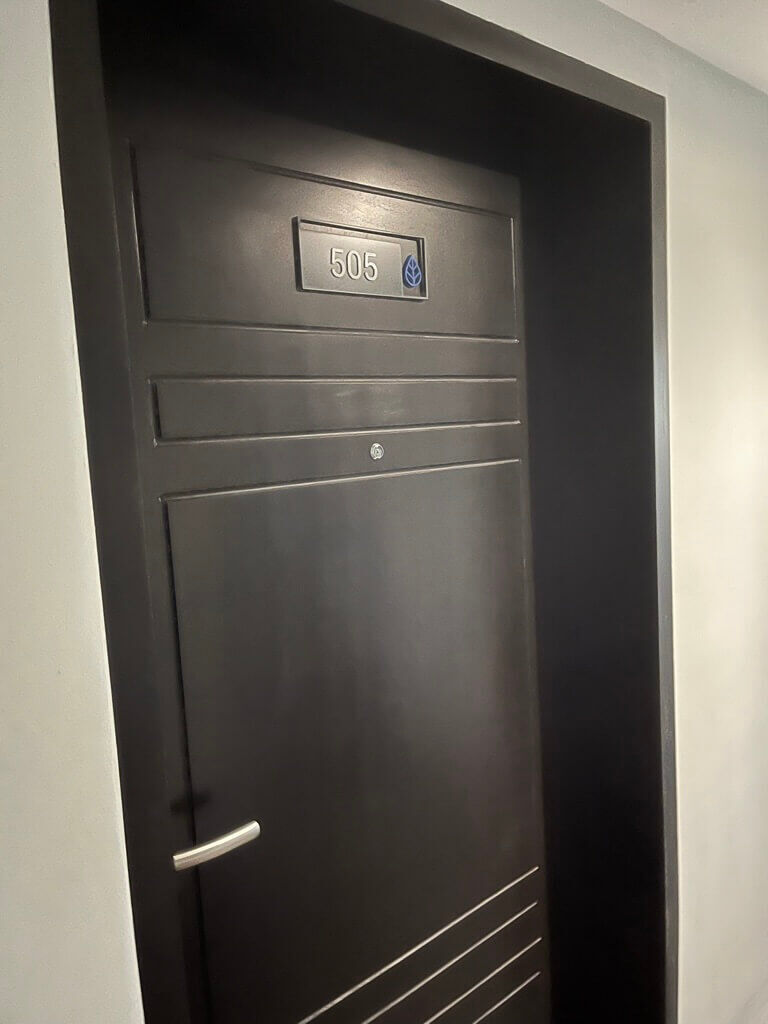 客室 505号室 Hotel MaRaDha Colombo（ホテルマラダコロンボ）