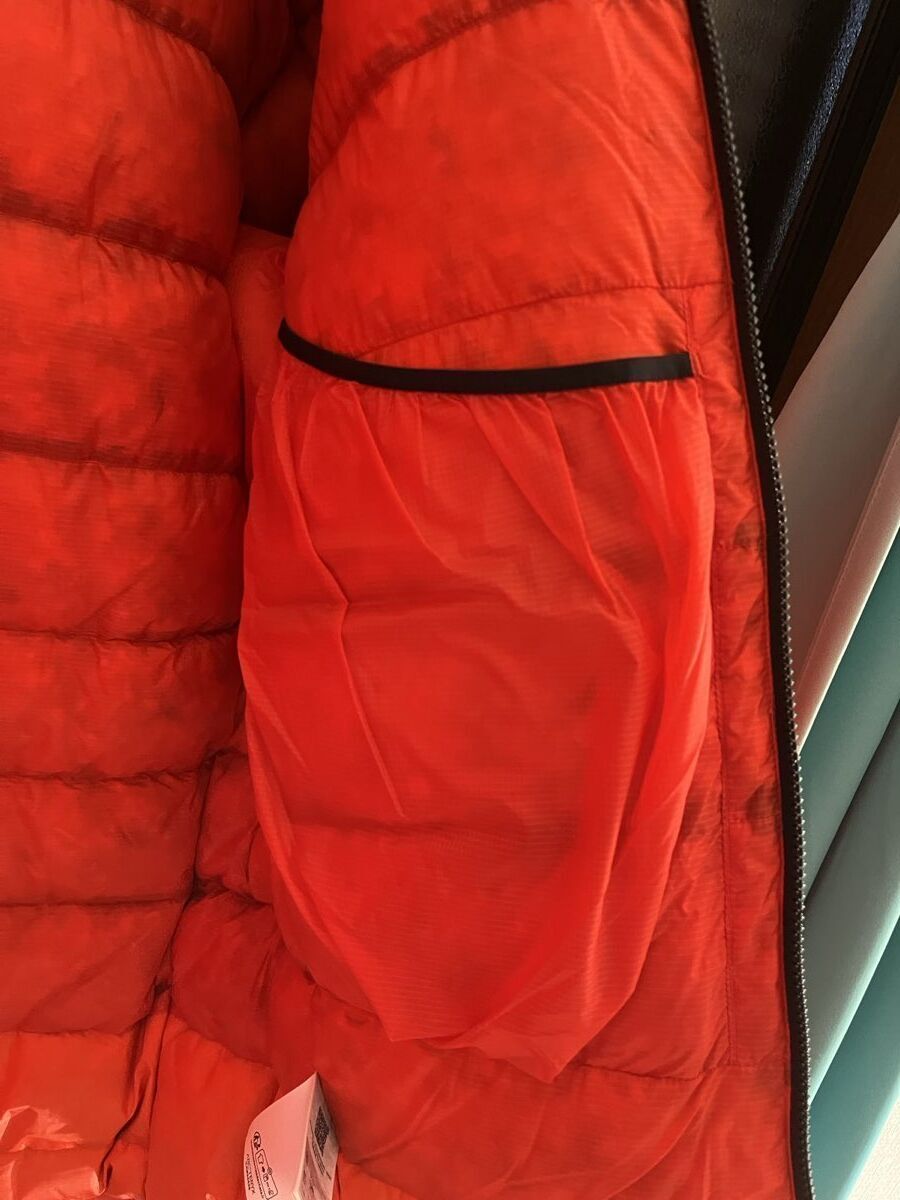 Arc'teryx Alpha Parka 内ポケット
