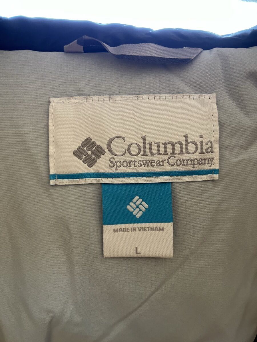 Columbia 首元ラベル Lサイズ ベトナム製