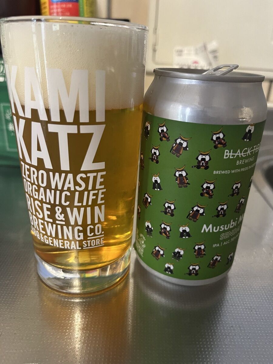 BLACK TIDE BREWING Musubi Maru Sendai IPA グラスに注いだ状態と缶正面