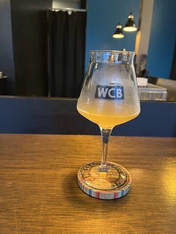 The Villaウェルカムドリンク WCBグラスに注いだBadboy