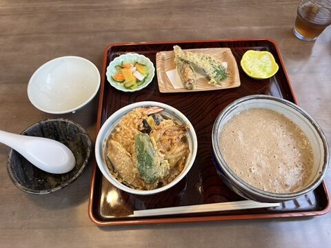 文珠庵の写真メニュー 自然薯とろろそば各種と価格