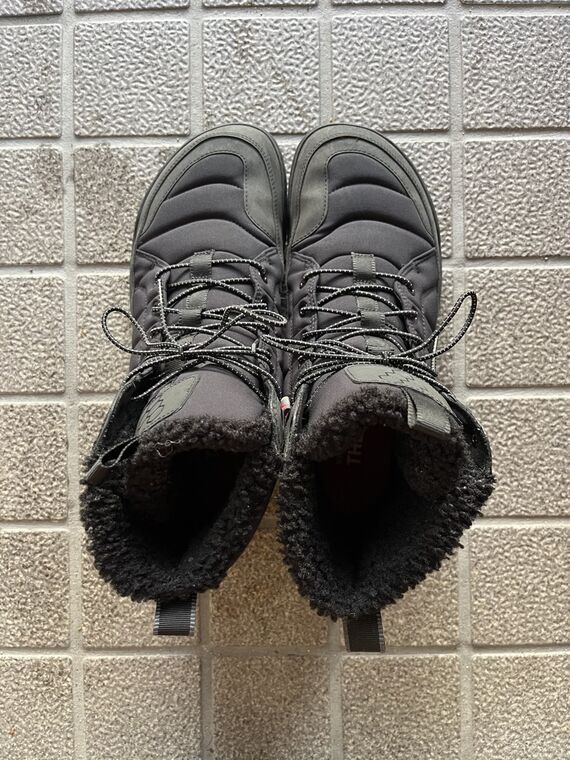 Vivobarefoot GOBI HIBER OBSIDIAN 上から見た外観
