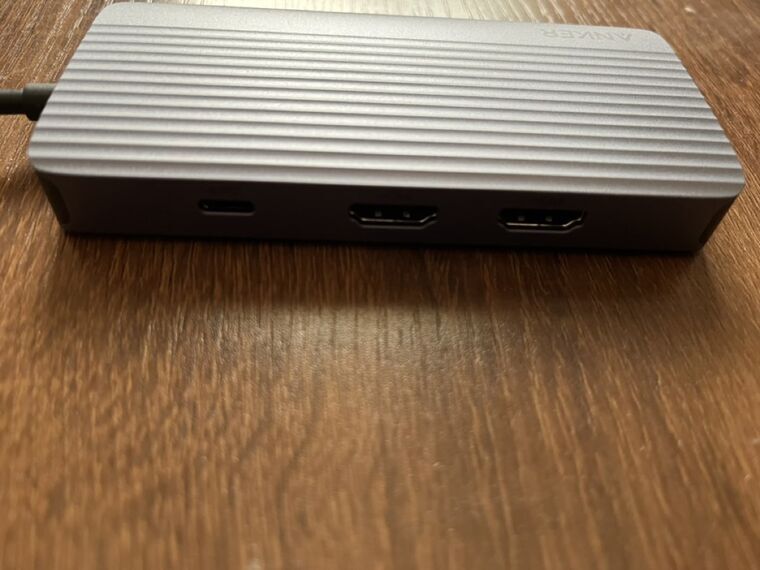 Anker USB-Cハブ HDMI×2ポート側