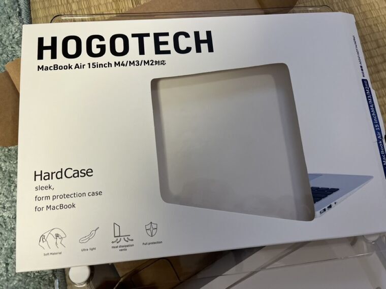 HOGOTECH MacBook Air 15インチ用ハードケース パッケージ