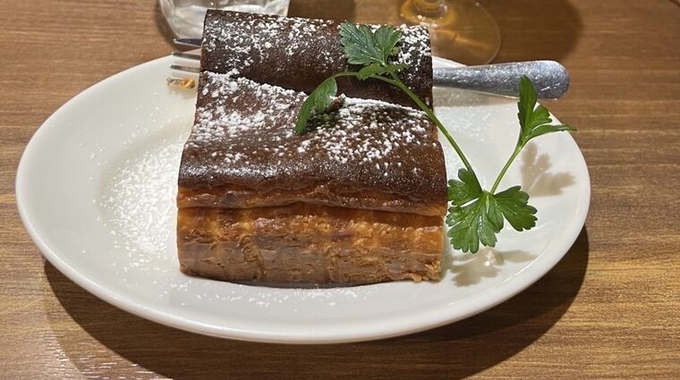 大阪エアポートワイナリーのバスクチーズケーキ
