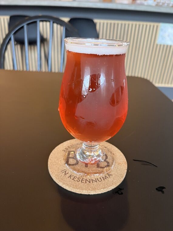 Black Tide BrewingのSAKURA 赤い色のビール 気仙沼