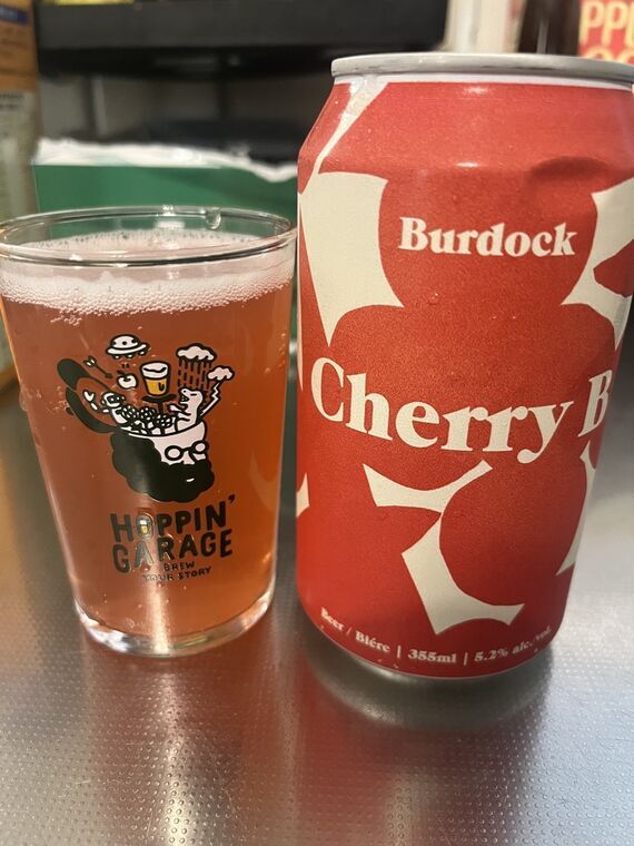 Burdock Cherry B 缶とグラスに注いだビール（2026-06-01）