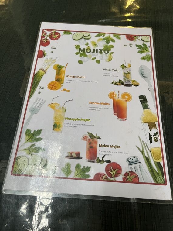 Vegan Cafeteria のモヒートメニュー