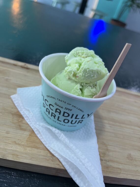 Piccadilly Parlourのナッツ&amp;フルーツアイスクリーム
