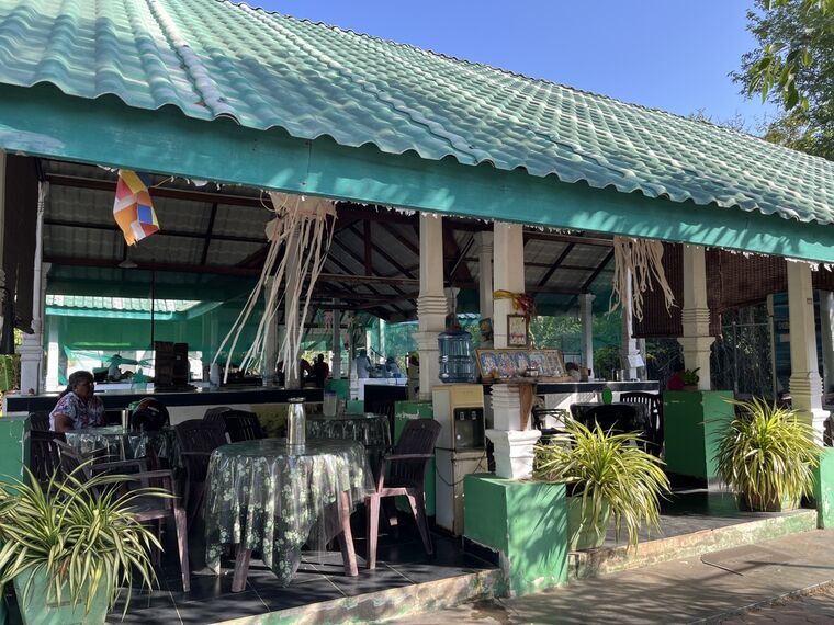 Hela Bojun Traditional Sri Lankan Food Centre外観（全景）