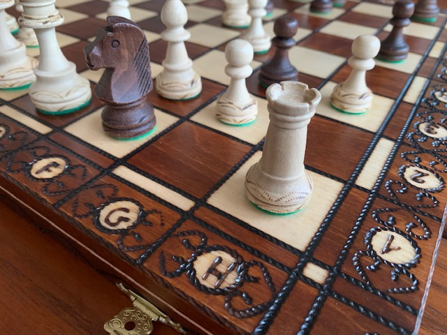 世界最高峰のハンドメイド・チェスセット Wegiel Chess Senetor セネター日本正規品