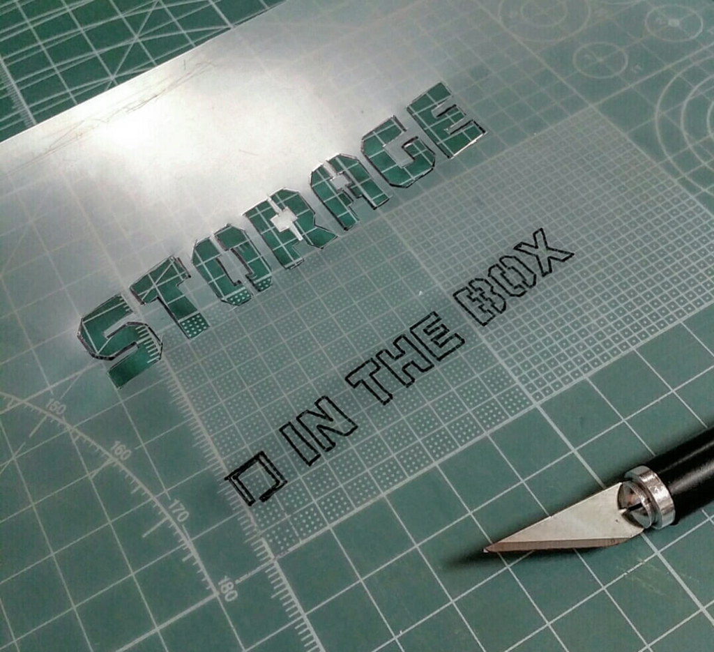 ステンシルシートをクリアホルダーで作る
