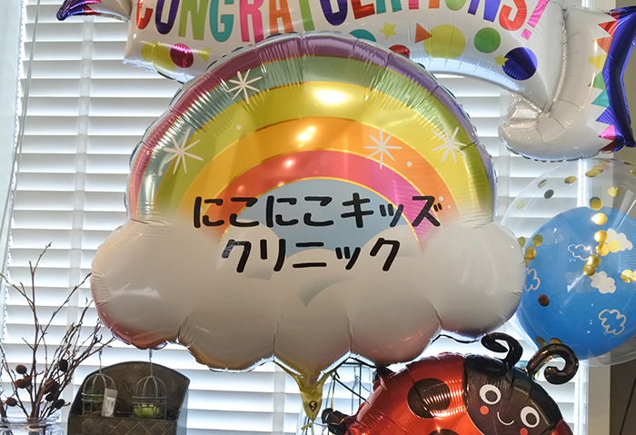 名前入りのバルーンはカッティングシールを作っています Mai S Balloon Diary