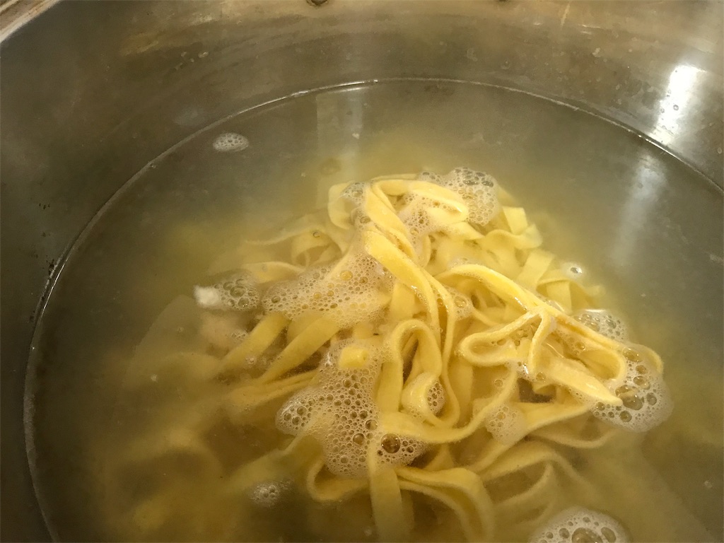 プロが伝授 絶対ハマる もちもち食感な 手打ち生パスタ の作り方 シェフガッキーの料理ブログ