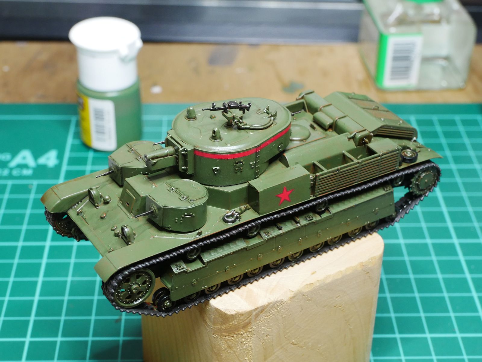 戦車の模型28台 cdb62f93-s.jpg