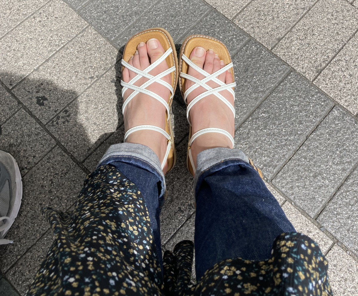 幅狭足の私でも痛くならずに履けてるサンダルまとめ！【ワイズB】