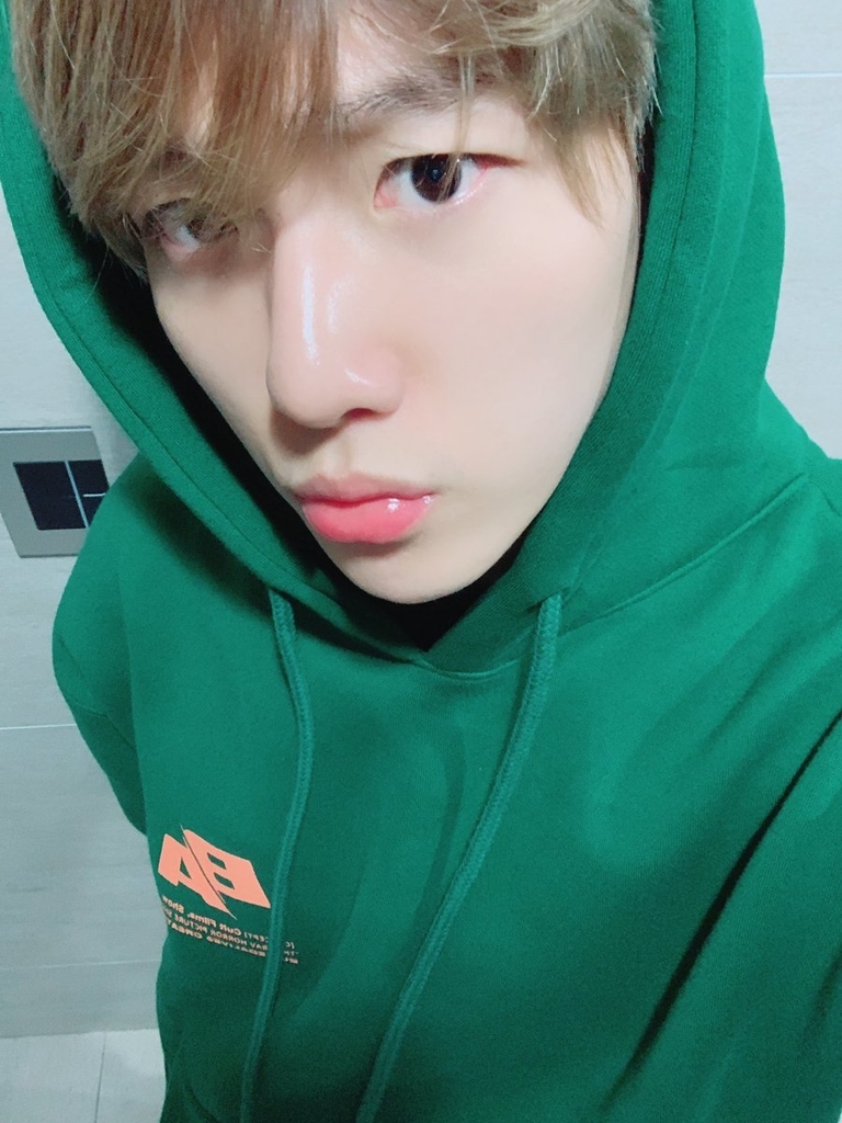 181030 EXO ベッキョンTwitterとか - makiのブログ