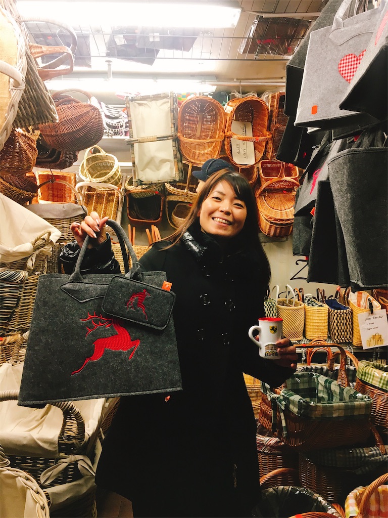 f:id:makikosuwa:20181212202430j:image