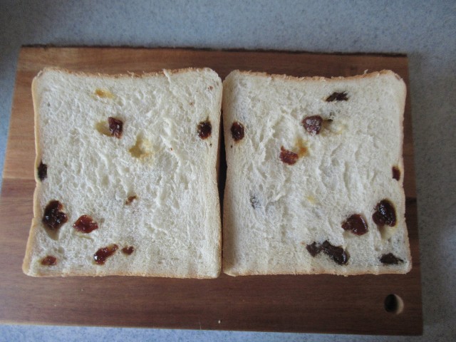 ようこそ！おかめやの豆パンとレーズンパン - まこ雑記帳