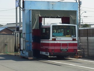 立川バス　いすゞ＋富士7E H724(洗車体験)