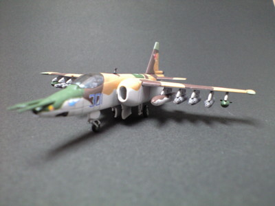 Amazon.co.jp: トランペッター 1/32 Su-25 フロッグフット A型