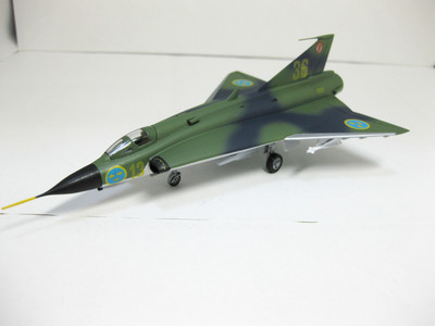 タミヤ 1/100 サーブ J35F ドラケン 完成 - 日々常々悪戦苦闘 本に模型