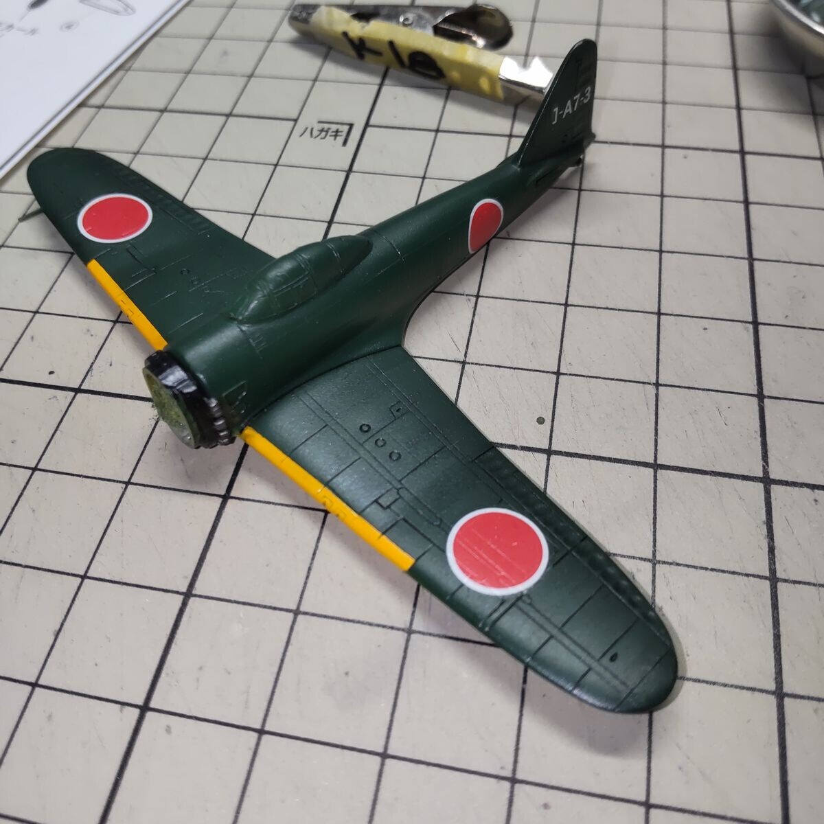 デカール貼り