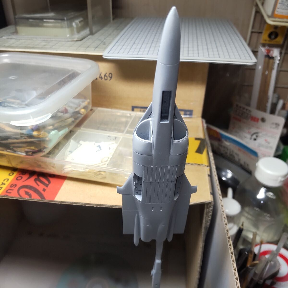 何度かの整形作業後のサフ。