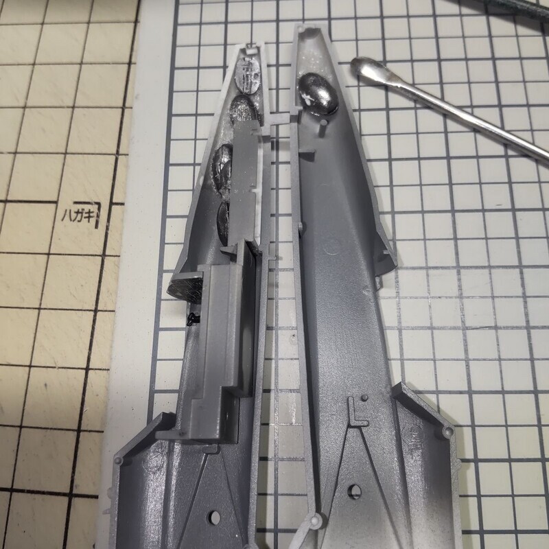 機首へ重り追加